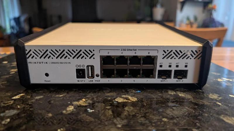 DIN Mount for CRS310   