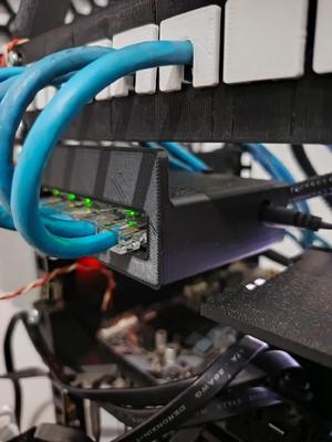 Rack Mount Switch tp-link Desktop Switch LS1005G   