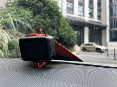 Gopro action camera irregularly shaped lens hood, used for in-car shooting during self-driving to prevent reflections, a lens hood that fits the windshield, recommended to use black material