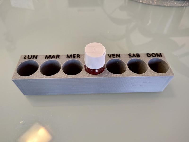 Daily vitamins organizer