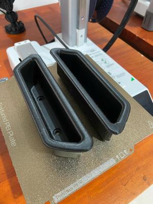 BEZEL INTERNAL DOOR HANDLE CHEVROLET LUV 1995 TO 2012