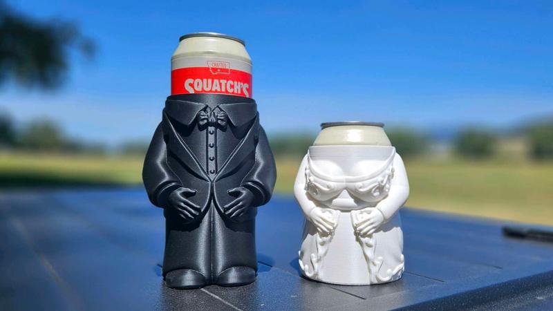 Can holder,Bride and Groom