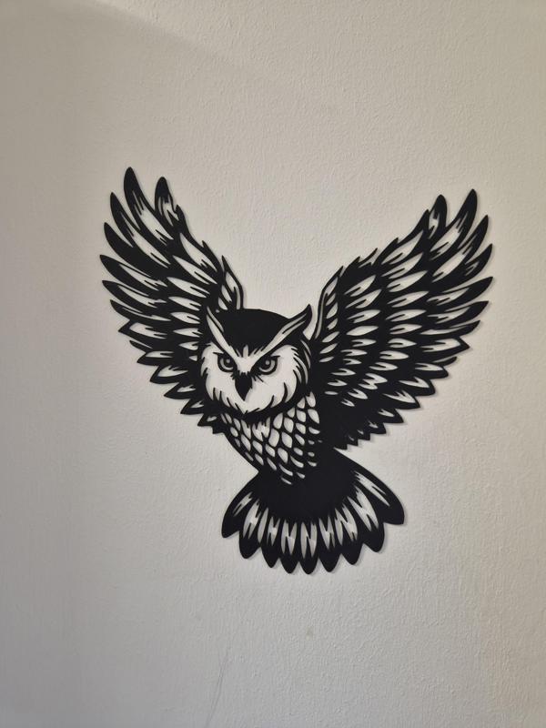 Flying Owl Line Art: Graceful Wall Decor
