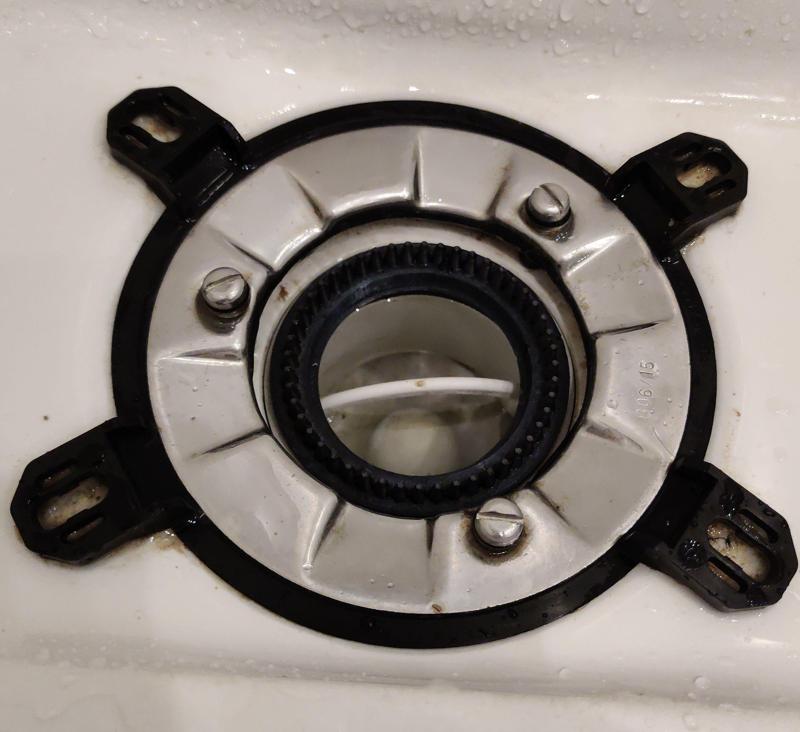 Abfluss Einsatz für Dusche gegen Haare und groben Schmutz
