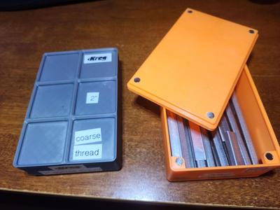 Gridfinity parts bins with magnetic lid 