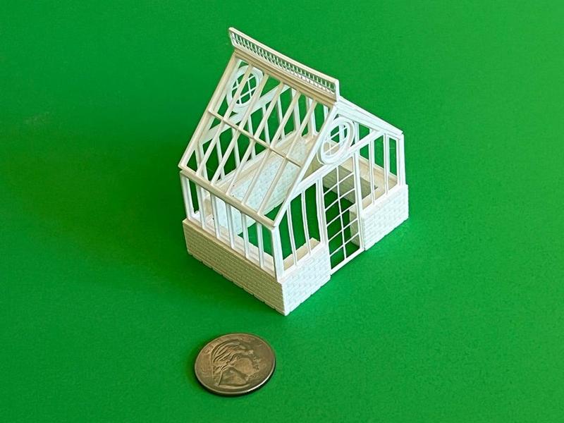 GREEN HOUSE with BRICK FOUNDATION O GAUGE