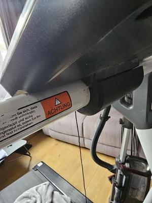 Reebok I-run treadmill bracket