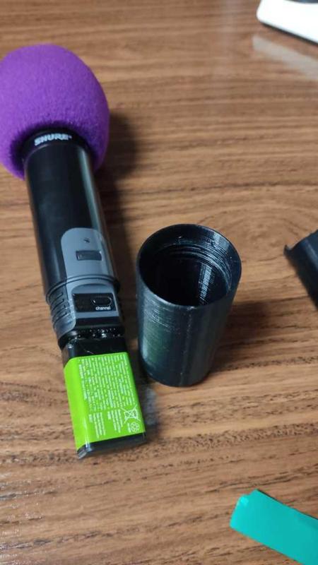 Microphone Shure PG58 Battery cover