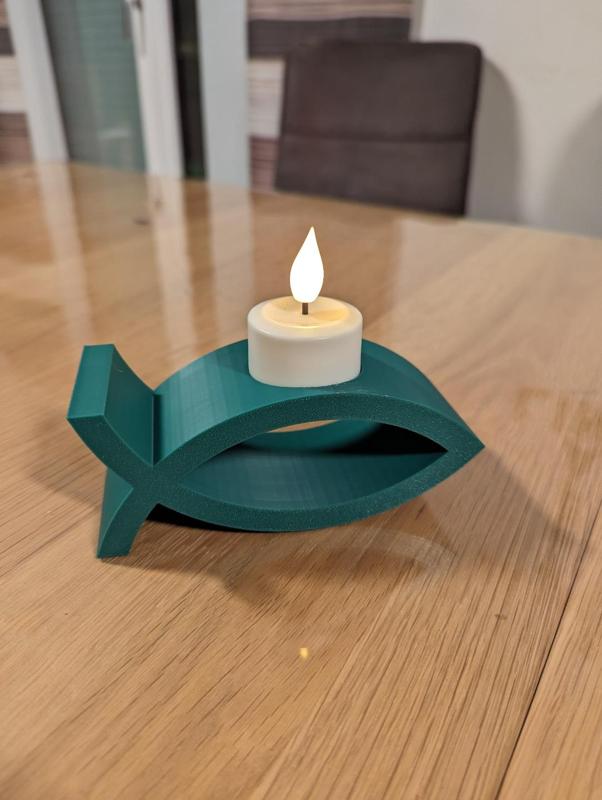 Fish tealight holder