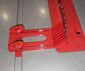 Long feather board Bosch GTS 18V-216 table saw