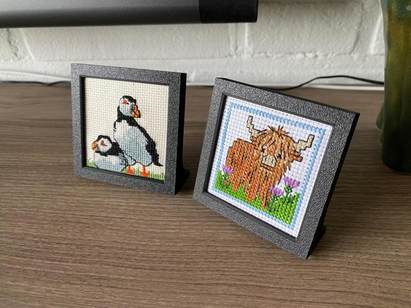 Small picture or cross stitch frame