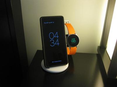 Galaxy Watch 7 / Ultra Charging Dock for Phone Stand or Monitor