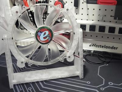 200mm PC Fan Holder / Desk Stand 