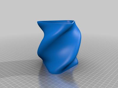 Twisted Vase in two sizes