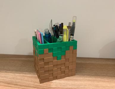 Minecraft Green Grass Block Pencil Holder