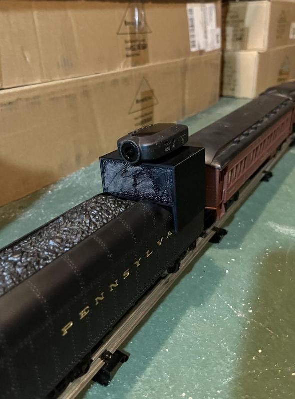 Lionel tender platform