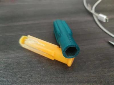 SCREWDRIVER HANDLE FIX