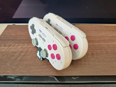 8Bitdo SN30 Pro holder