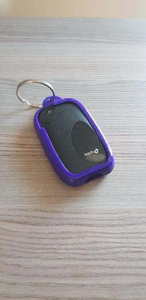 TP-Link M7200 keychain carry case
