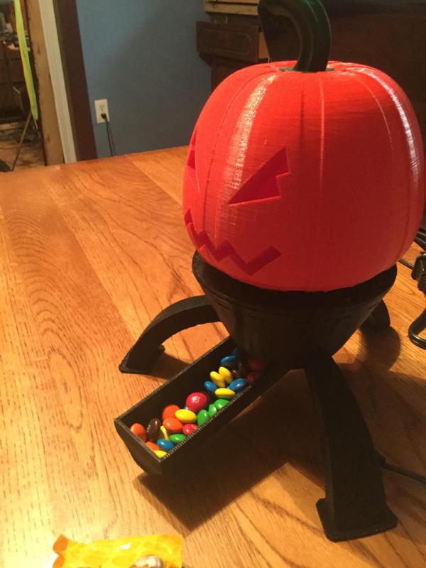 Pumpkin Candy Tray/Light Up