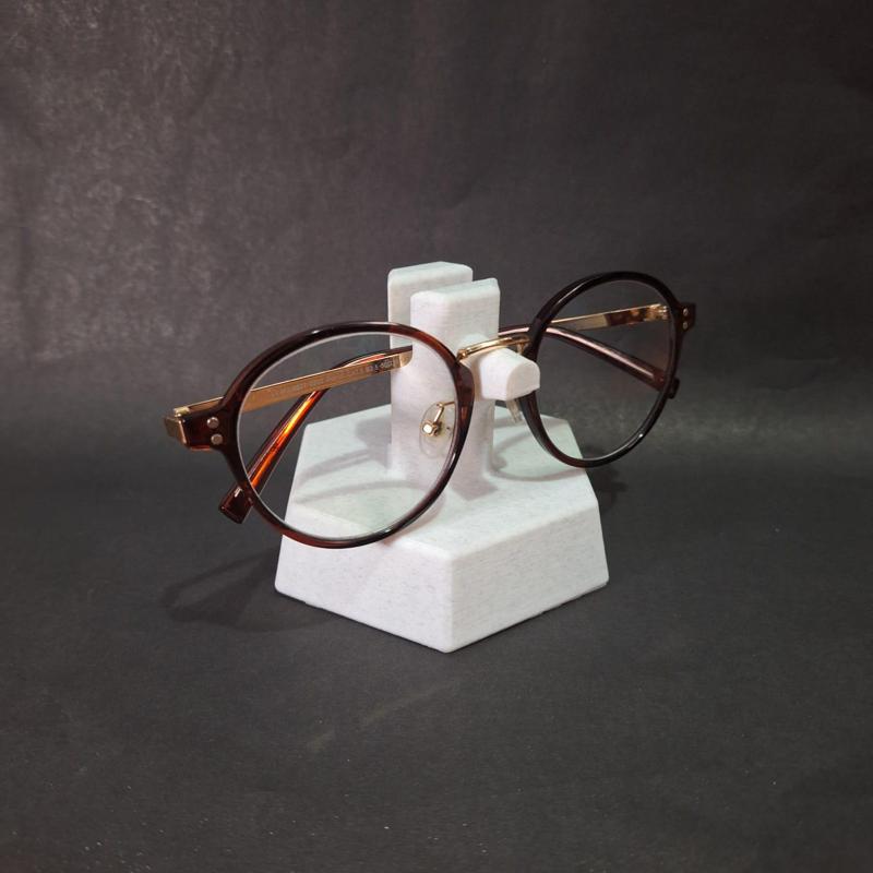 Modern Eyewear Stand to home decor