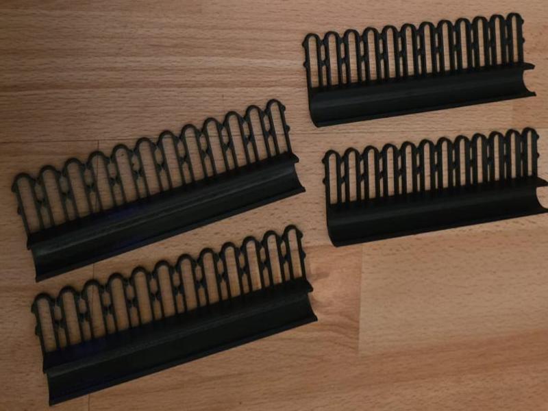 Clothesline Clips / Socks