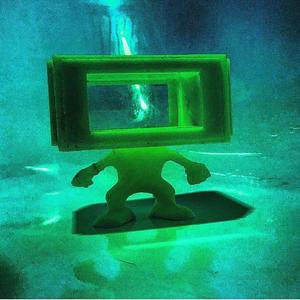 FISH TANK FUNKO POP OR PEGGYBANK