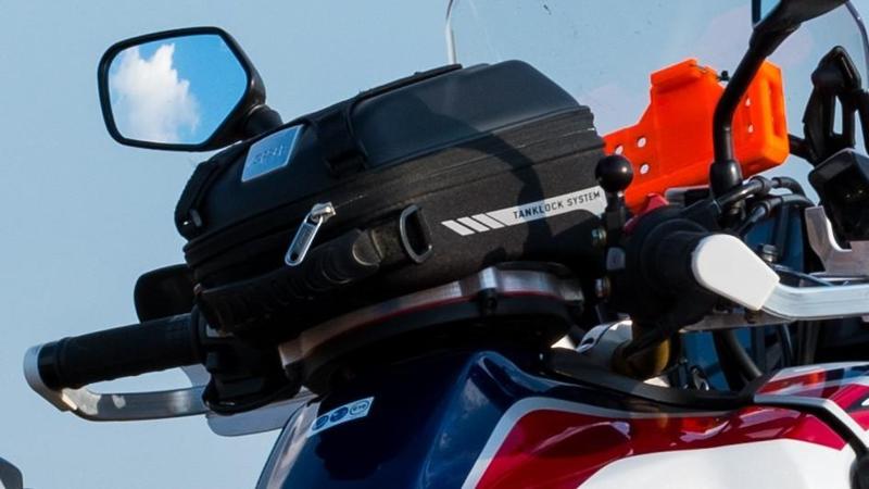 Thickness for Givi "tanklock" system (v2)