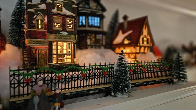 Wrought Iron Fence for Department 56 Houses
