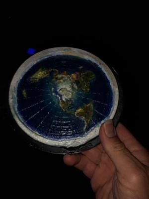 Flat Earth Keychain version