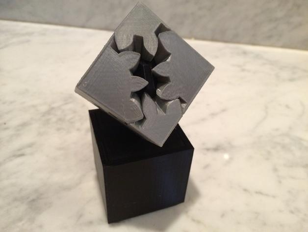 Geared Cube, Motorized Edition