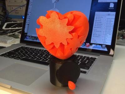 Geared Heart, Beth's Hand Cranked Edition