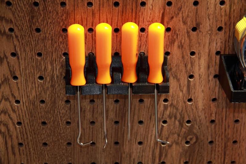 peg holder for pittsburgh picks 