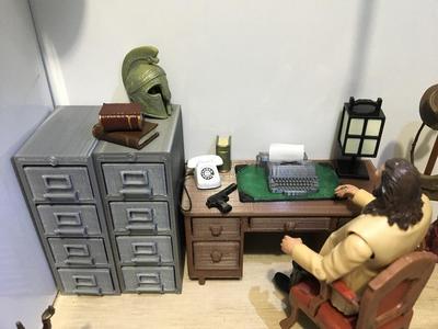Typewriter (1:18 scale)