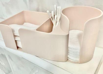 Cosmetic organizer