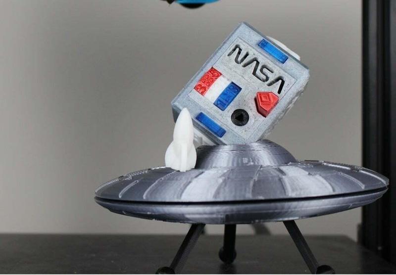 UFO Holder for The Launch Puzzle Box (Not Great! Hahaha)