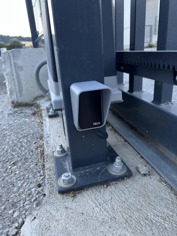 PhotoCell Cover Nice