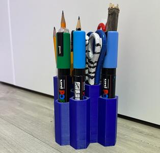 Hexagonal pencil organiser