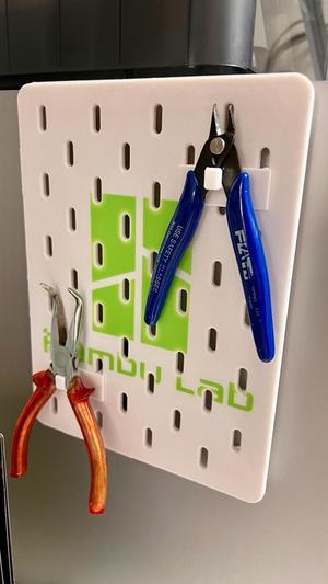 BambuLab magnetic Skadis Side Plate for Tools