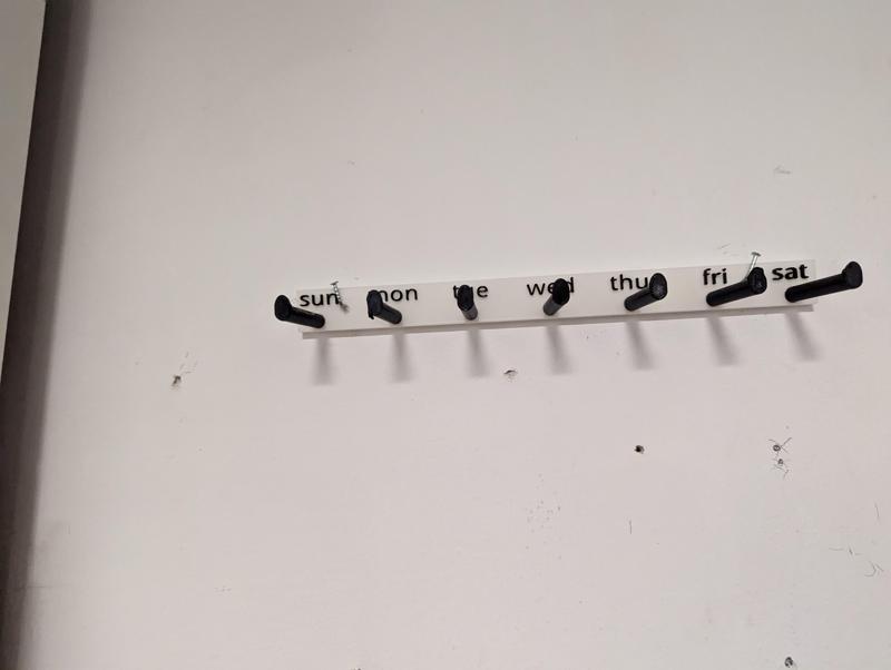 simple minimalist key holder