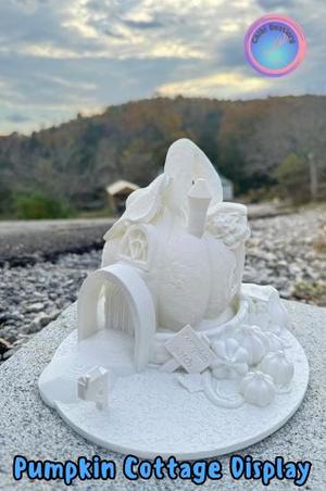 Pumpkin Cottage Display