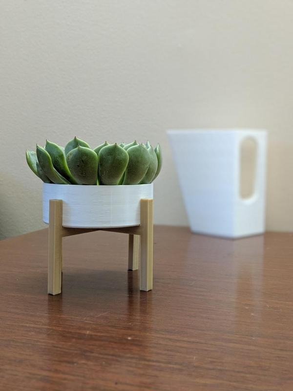 Mid Century modern - Small Planter