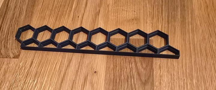 Side border for Honeycomb storage wall (remix 8 hexagons long)