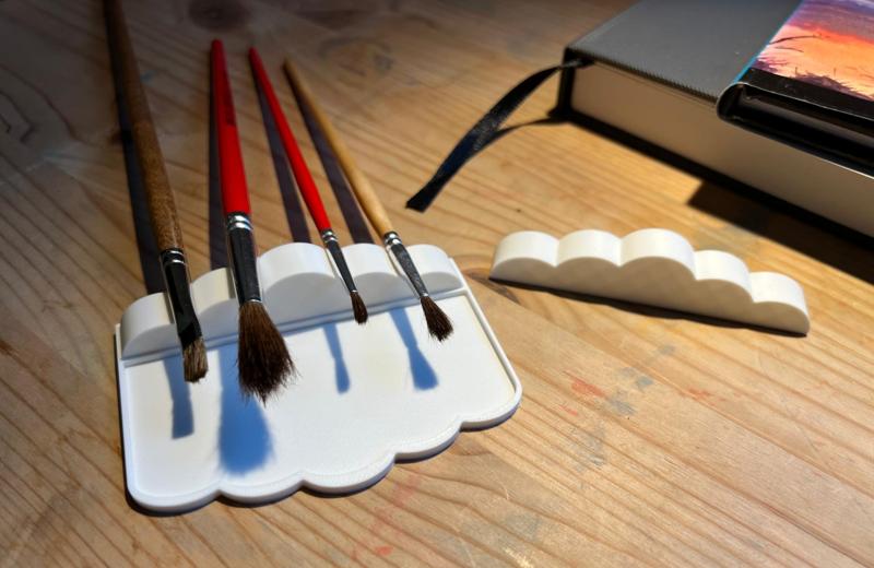 Paint brush holder with drip tray