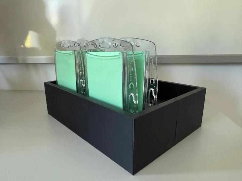 Durable 8005 Ausweishalter [Sammelstation]   