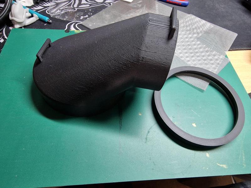 6" (150mm) to 4" (100mm) Duct Reducer with 90° Elbow Bend - 2-in-1