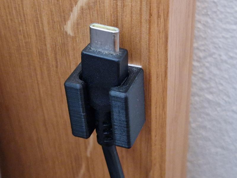 Usb-C cable holder