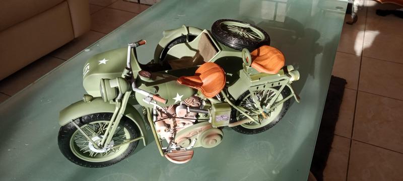 HARLEY DAVIDSON WLA 42 SIDE CAR