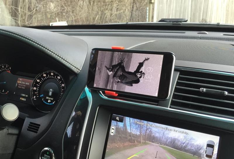 Phone Car Mount - Sloidworks Stretch Feature 
