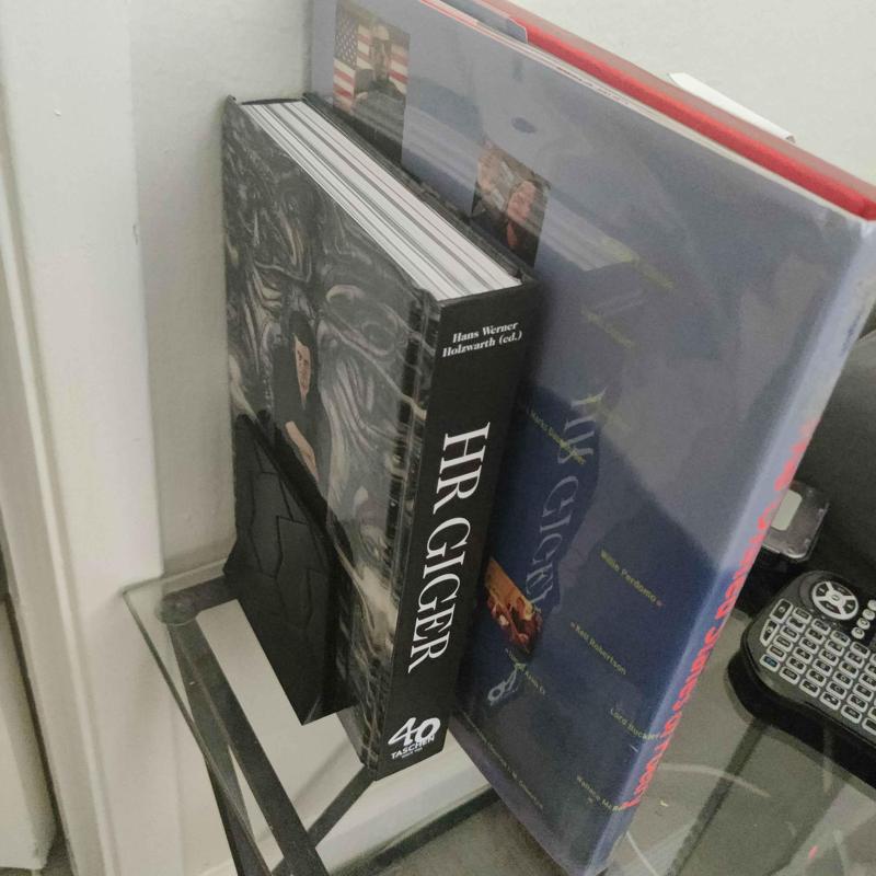 Bedside Bookstand / Bookshelf